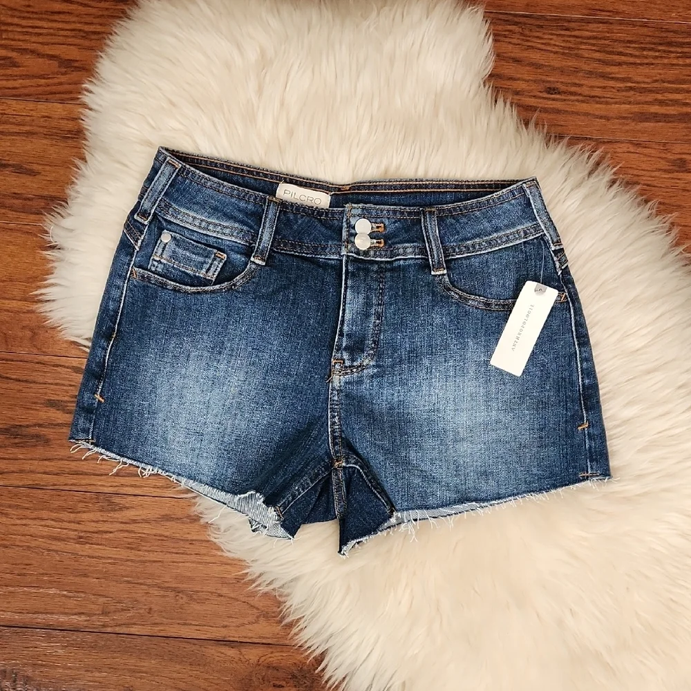 Anthropologie Pilcro Mid Rise Denim Shorts